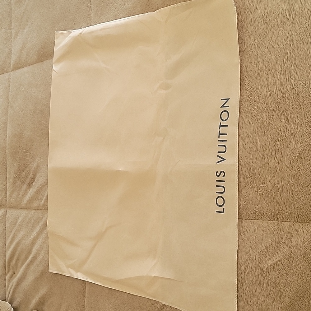 Dust bag